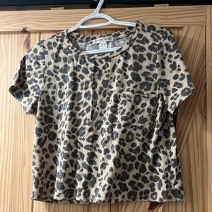 Cropped Cheetah Tshirt with Front Pocket